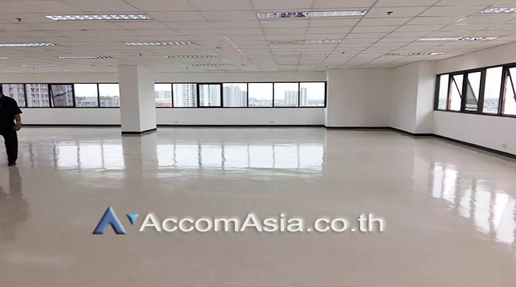 4  Office Space For Rent in Sukhumvit ,Bangkok BTS Ekkamai at Sorachai Building AA15966